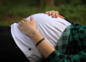 Медики назвали критичный возраст для рождения ребенка