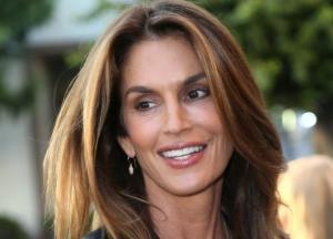 Синди Кроуфорд восхитила поклонников естественной красотой (фото)