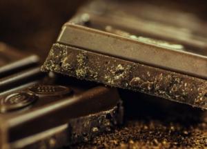 Какой шоколад помогает побороть депрессию