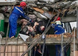 Російська ракета вбила цілу родину в Києві: кількість жертв зросла до 12