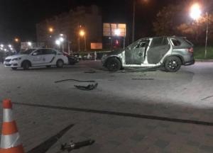 В Ивано-Франковске ночью взорвался BMW Х5: в него стреляли из РПГ (фото)