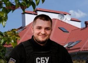 Бабуся слідчого СБУ придбала елітний маєток від компанії з російським слідом