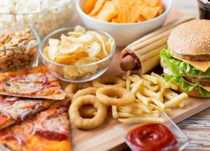 Названы продукты, которые вызывают в организме хроническое воспаление