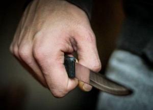  В Запорожской области мужчина с ножом напал на людей