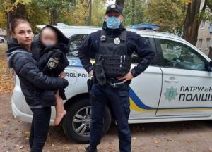 На Киевщине 2-летний ребенок без одежды бродил по улицам города
