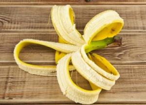 Банановая кожура для похудения и лучшего сна: диетолог дала ценный совет