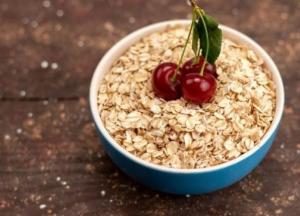 Диетолог рассказала, кому не стоит есть овсянку