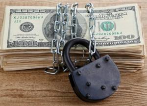 Нацбанк отменил часть валютных ограничений для бизнеса