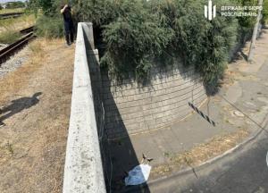 Чоловік у Миколаєві розбився на смерть, стрибнувши з мосту під час втечі від ТЦК 