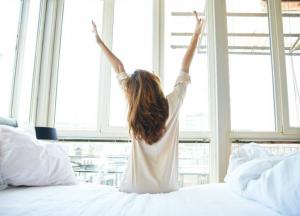 Медики назвали самые вредные утренние привычки