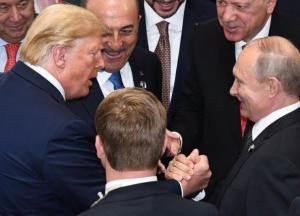 В Сети высмеяли фото Путина и Трампа