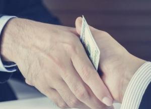 В Харькове ректора одного из вузов подозревают в получении 300 тыс. гривен взятки