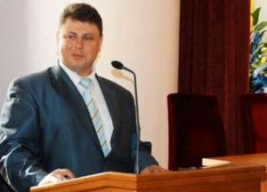 Руководитель аппарата СНБО продал матери недвижимость на 1,7 млн