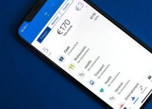 Стартап Revolut стал первым резидентом Дия City