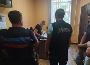 Суд арестовал подполковника СБУ, вымогавшего крупную взятку