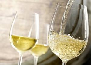 Медики назвали самый безопасный алкогольный напиток