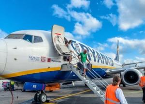 Ryanair массово сокращает маршруты из Украины