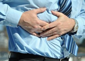 Врачи назвали главные симптомы аппендицита 