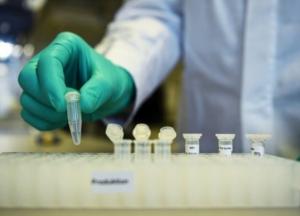 В Украине уже более 54,7 тыс. случаев COVID-19, за сутки - 638