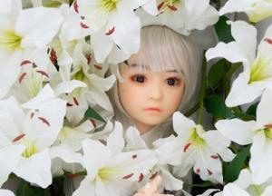 В Японии появился похоронный сервис для секс-кукол