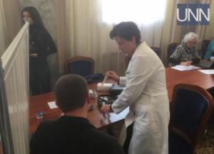 В Раде бесплатно вакцинируют нардепов от дифтерии (фото)
