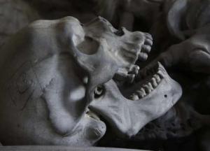 Ученые выяснили, почему древние люди сверлили дырки в черепах 