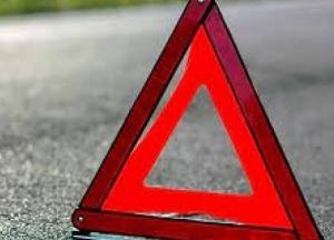 На трассе Киев-Чернигов произошло ДТП с участием военной колонны (видео)