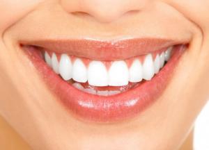 Эти привычки разрушают зубную эмаль