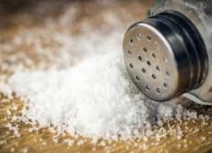 Эксперты рассказали о вреде полного отказа от соли