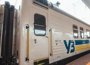Укрзализныця продлила ограничение движения поездов в Донецкой области