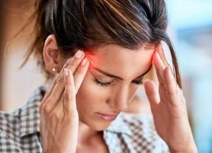 Врачи назвали начальные симптомы рака мозга