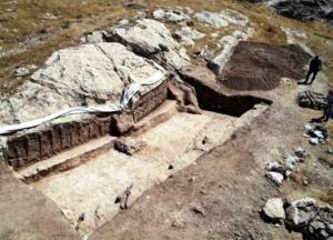 Итальянские археологи обнаружили в Ираке древнюю винодельню (фото)