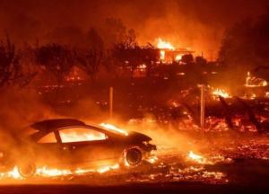 "Шрам" от гигантского пожара в Калифорнии видно из космоса (фото)