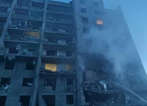 Жертв більшає: на Одещині під завалами 9-поверхівки досі знаходять тіла людей, яких вбила російська авіація