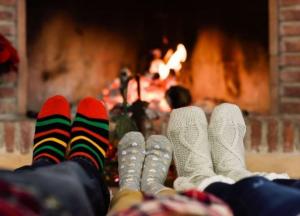 Медики рассказали, на какие болезни указывают холодные ноги