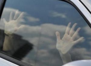 Начал душить и пытался изнасиловать: на Николаевщине водитель напал на попутчицу