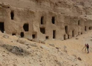 В Египте обнаружили 300 гробниц времен Древнего царства (фото)