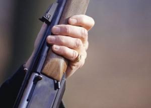 На Киевщие пьяный прокурор устроил стрельбу