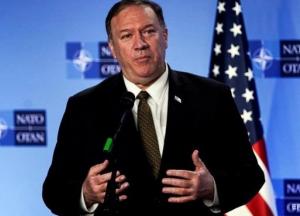 Помпео отрицает попытки США надавить на Украину