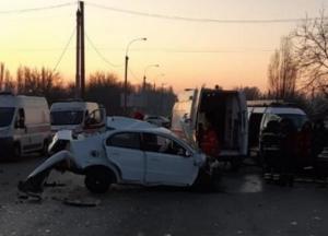 Под Днепром произошло масштабное ДТП: много пострадавших (фото)