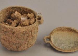 В Китае нашли крем для лица, которому 2700 лет, и узнали его ингредиенты (фото)