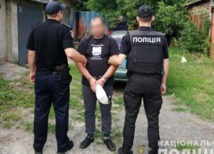Под Киевом таксист посадил пассажира на цепь в подвале из-за неоплаченного проезда (фото)