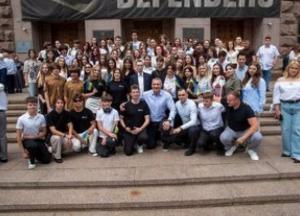Віталій Кличко взяв участь у церемонії вшанування 36-ї річниці підняття прапора України в Києві