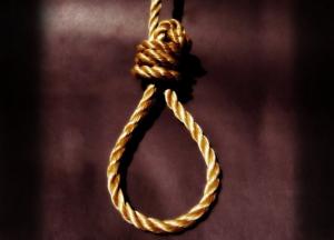 В Харькове повесилась 15-летняя девочка