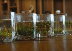 Названы натуральные напитки, которые очищают печень