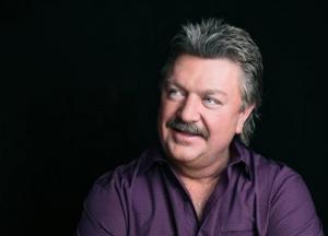 От осложнений COVID-19 умер известный американский музыкант