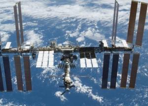 Первые космические туристы подписали контракт