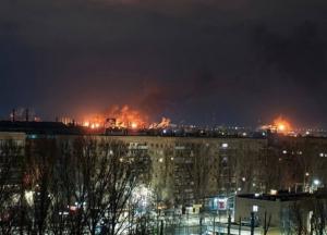 Такої масованої атаки ще не було: у Тольятті дрони вдарили по двох заводах (відео)