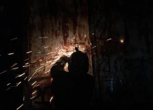 Из-за детских игр с петардами в Одессе произошел пожар в автомобиле