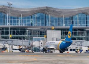 С сегодняшнего дня временно прекращается деятельность всех аэропортов Украины, кроме "Борисполя"